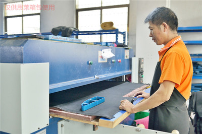 思莱箱包 攀枝花展示箱定制服务，专属外观设计打造品牌魅力